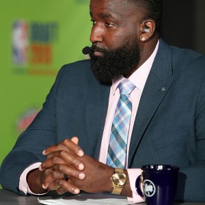 欧文想搞农场？帕金斯：我得教他如何处理活鸡 用开水烫下再拔毛